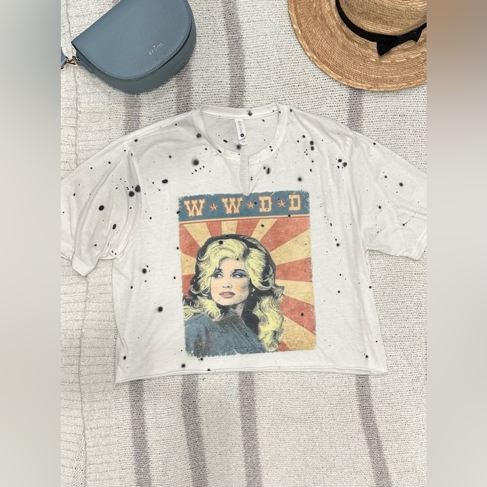 What Would Dolly Do? Women’s shirt